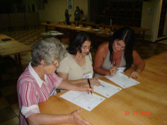 p20061122e.JPG (60163 bytes)