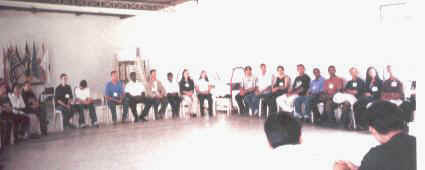 r0906f1.jpg (11843 bytes)