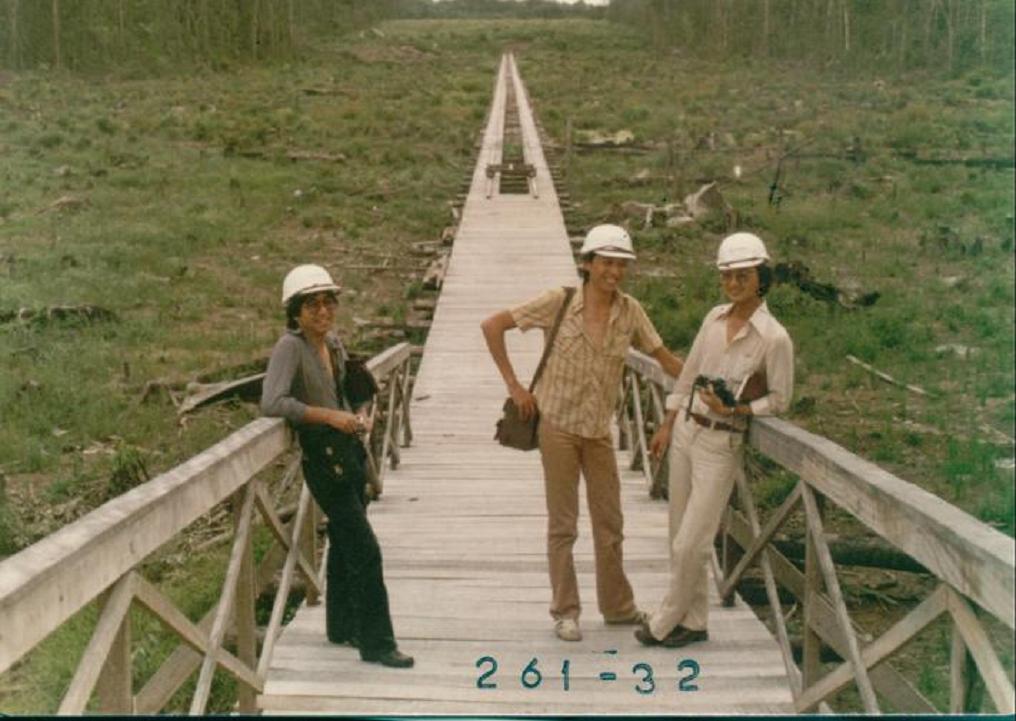 rhb05b.JPG (94664 bytes)