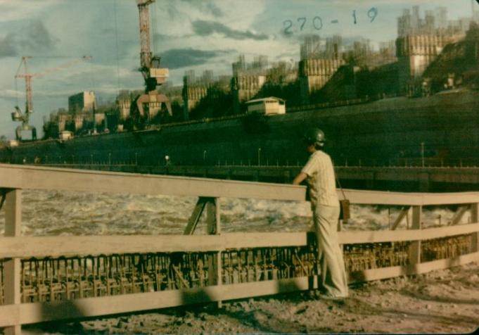 rhb10g.JPG (49310 bytes)